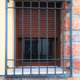 Cerrajería Villalba ventana con rejas de acero